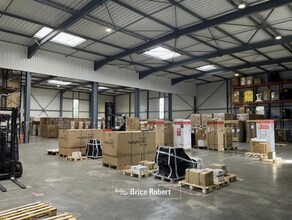 1609 Avenue Henri Schneider, Jonage en alquiler Foto del interior- Imagen 1 de 3