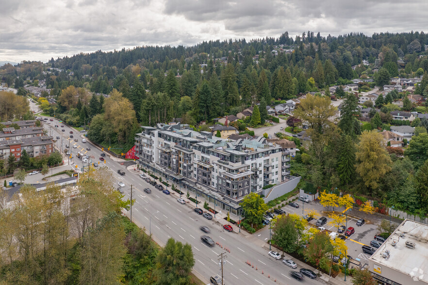 3227-3239 Saint Johns St, Port Moody, BC en venta - Vista aérea - Imagen 2 de 4