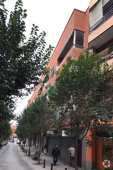 Calle Soria, 7, Alcorcón, Madrid en venta - Foto del edificio - Imagen 2 de 2