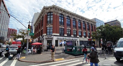 86 W 125th St, New York, NY en alquiler Foto del edificio- Imagen 2 de 3