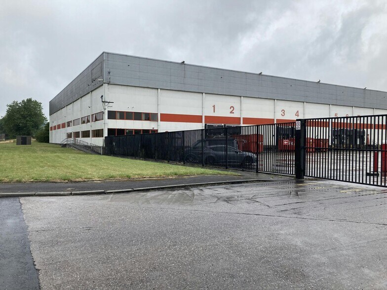 Burton Interchange, 8 Leacroft Rd, Warrington en alquiler - Foto del edificio - Imagen 3 de 6