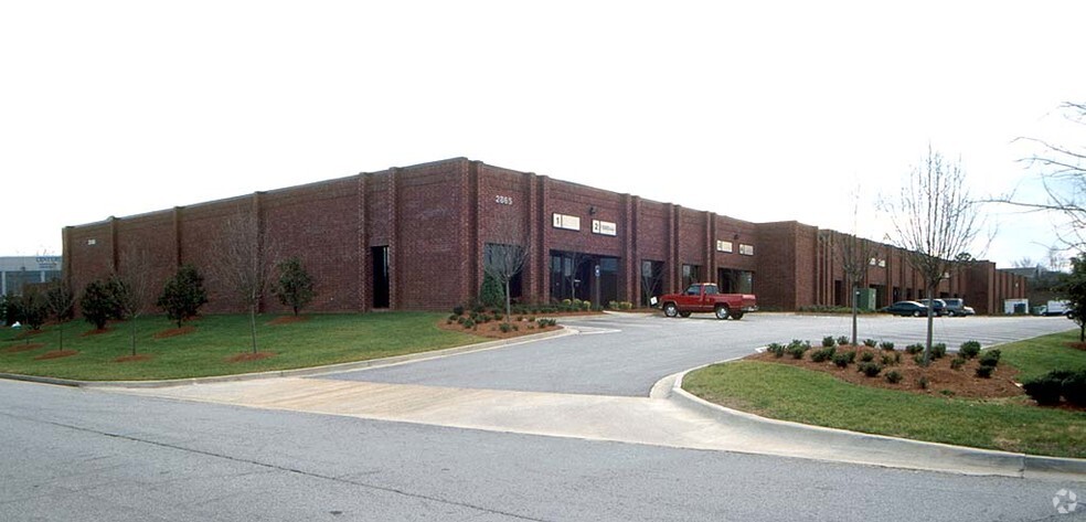 2865 N Berkeley Lake Rd NW, Duluth, GA en alquiler - Foto del edificio - Imagen 3 de 4