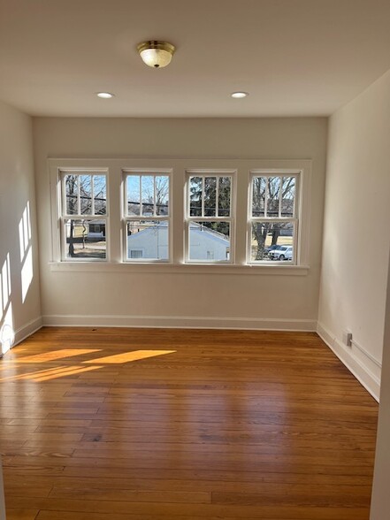 28 S High St, New Albany, OH en alquiler - Foto del interior - Imagen 2 de 9