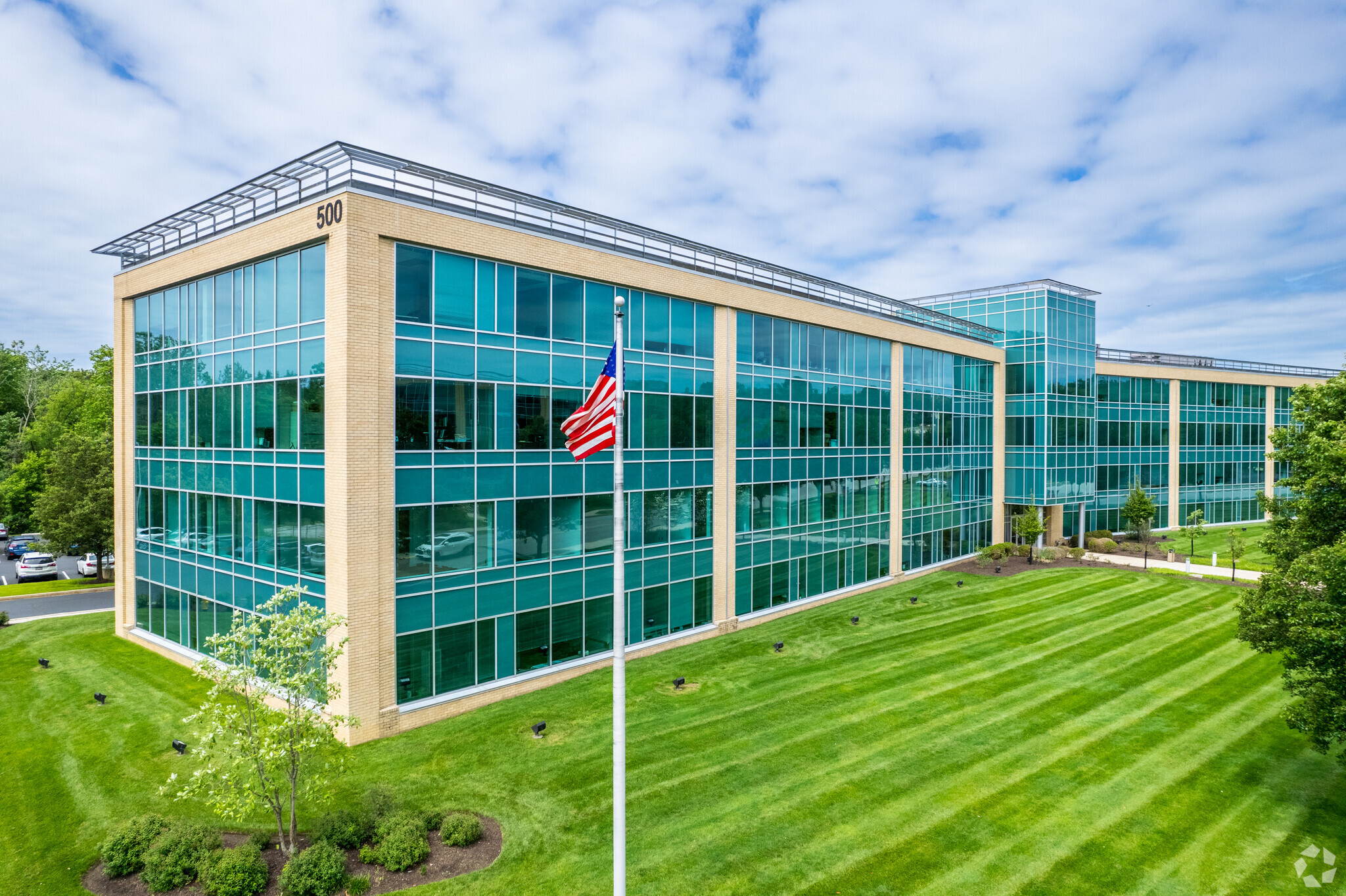 500 Office Center Dr, Fort Washington, PA en alquiler Foto del edificio- Imagen 1 de 10