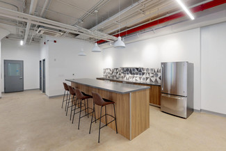 Más detalles para 315 Meserole St, Brooklyn, NY - Oficinas en alquiler