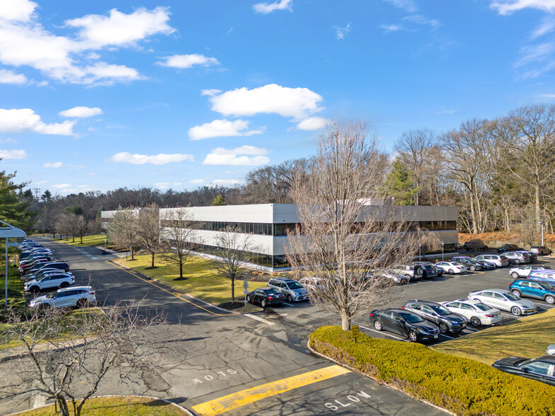 50 Chestnut Ridge Rd, Montvale, NJ en alquiler - Foto del edificio - Imagen 3 de 31