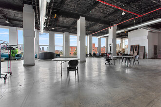 84 14th St, Brooklyn, NY en alquiler Foto del interior- Imagen 2 de 3