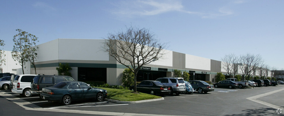 4431 Corporate Center Dr, Los Alamitos, CA en alquiler - Foto del edificio - Imagen 3 de 4