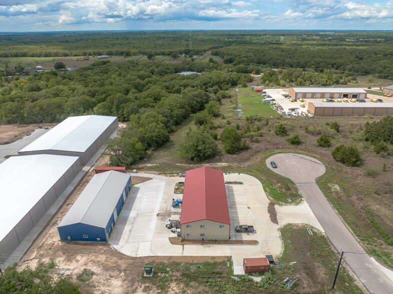 8416 Parameter, College Station, TX en alquiler - Foto del edificio - Imagen 3 de 7