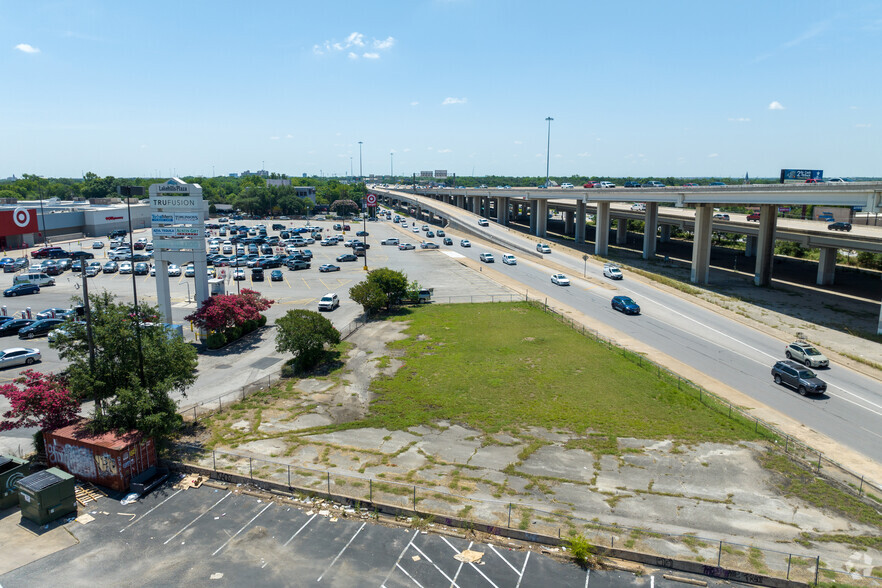 2414 Ben White Blvd W, Austin, TX en alquiler - Foto del edificio - Imagen 3 de 10