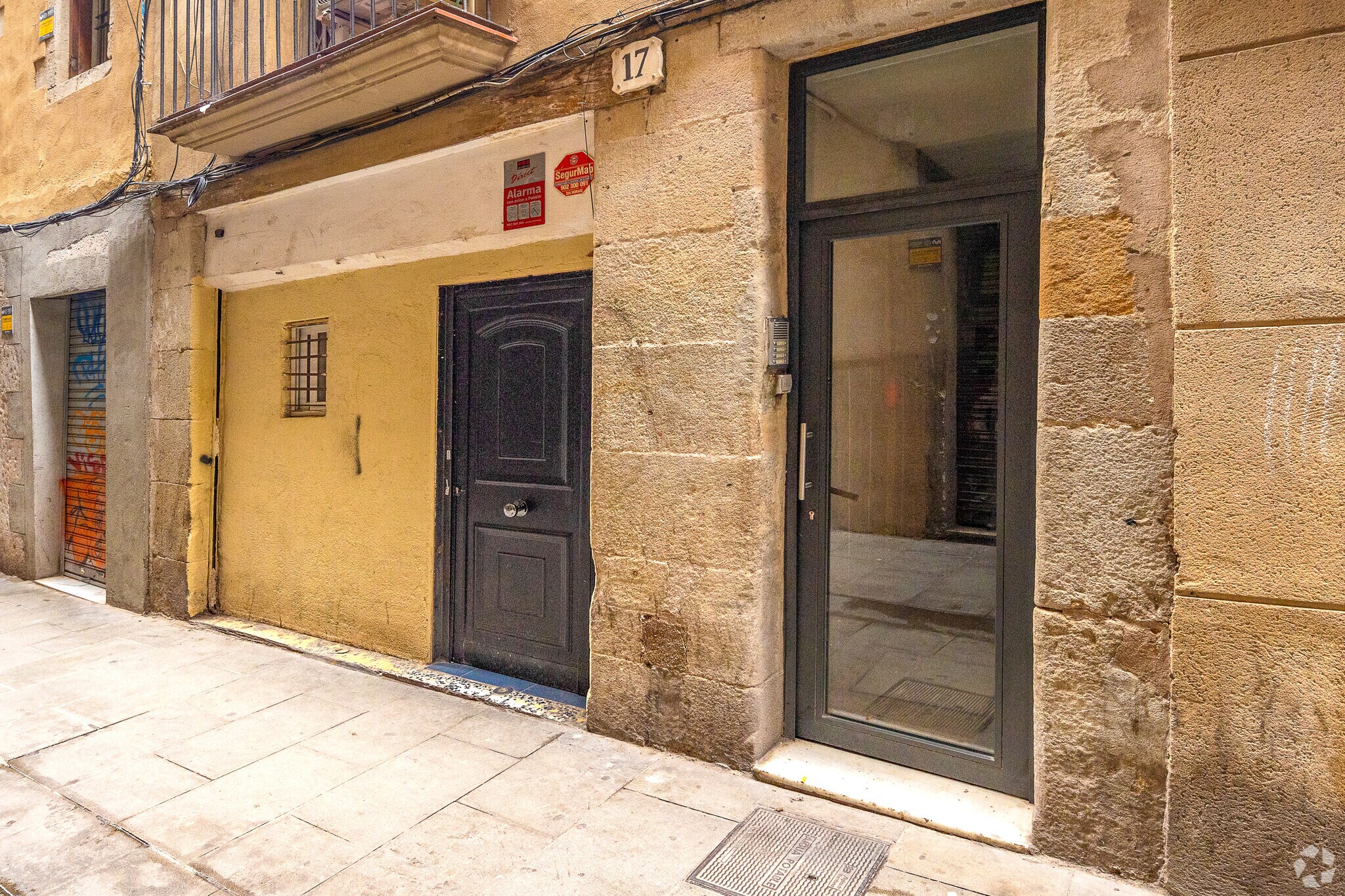 Edificio residencial en Barcelona, Barcelona en venta Foto del edificio- Imagen 1 de 2
