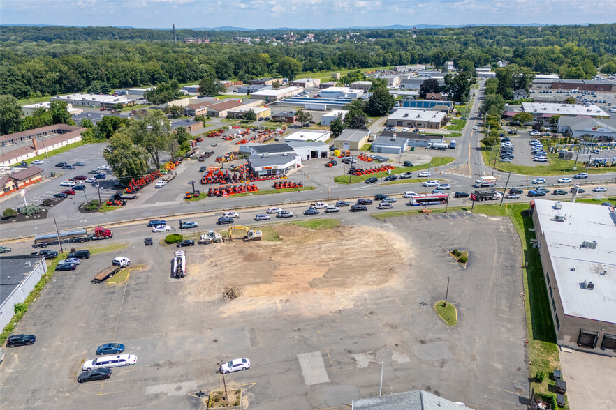 1506 Riverdale St, West Springfield, MA en alquiler - Foto del edificio - Imagen 2 de 9