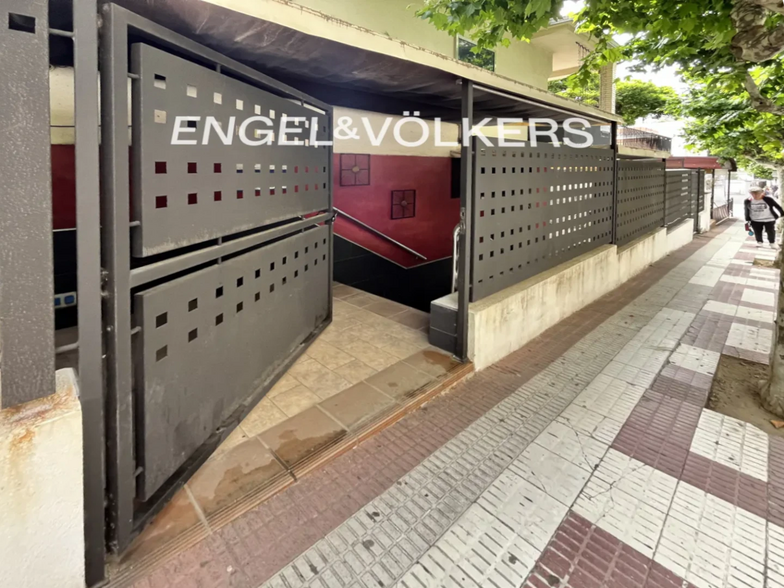 Local en Calella, Barcelona en venta - Foto del edificio - Imagen 2 de 18