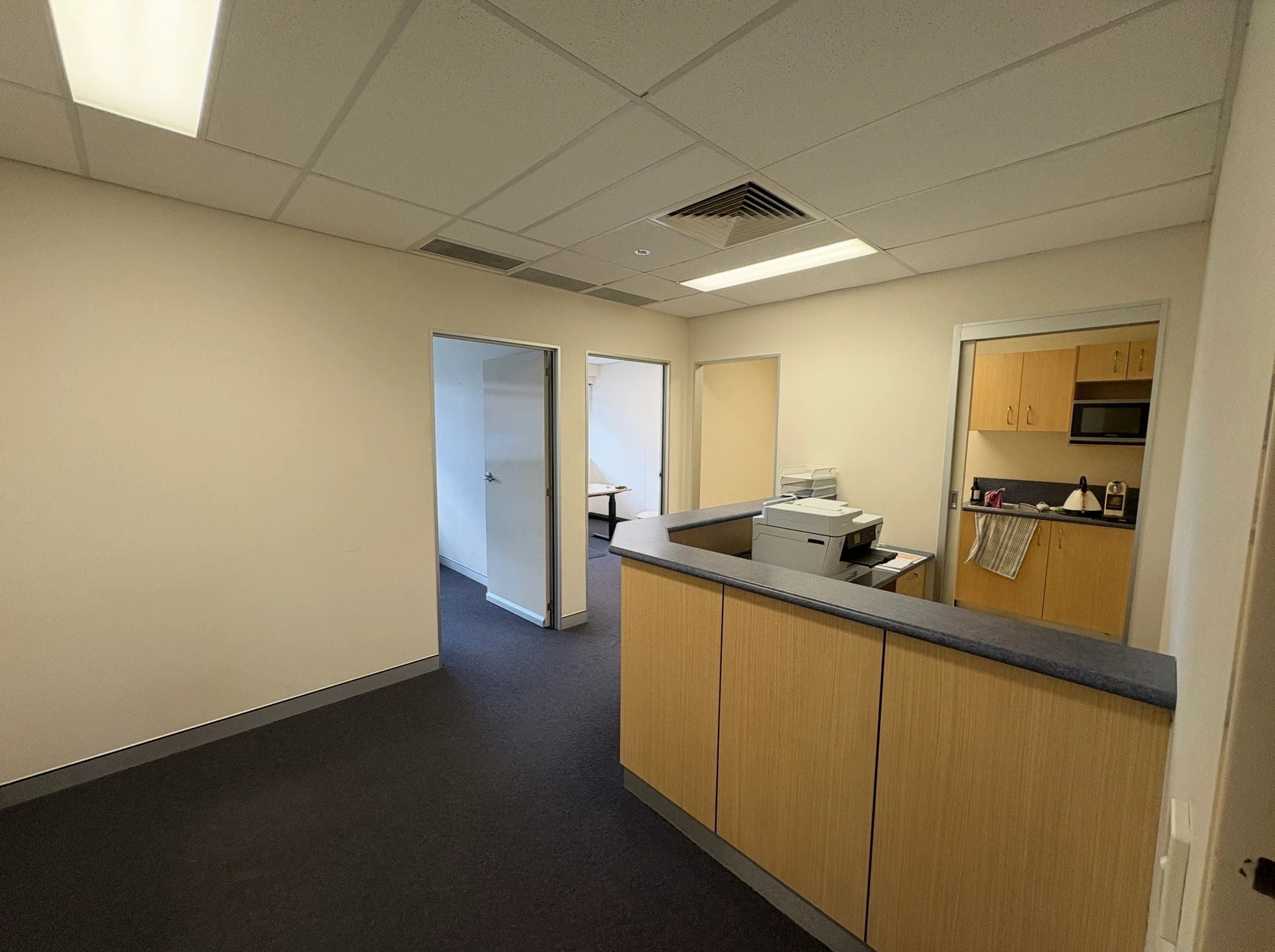 201 Wickham Tce, Spring Hill en alquiler Foto del interior- Imagen 1 de 3