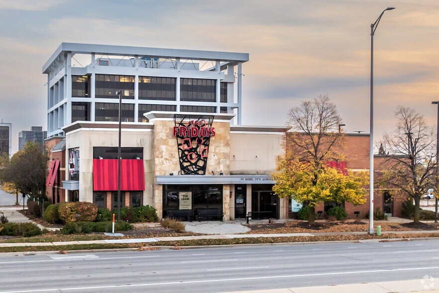 1695 E Golf Rd, Schaumburg, IL en alquiler - Foto del edificio - Imagen 1 de 9