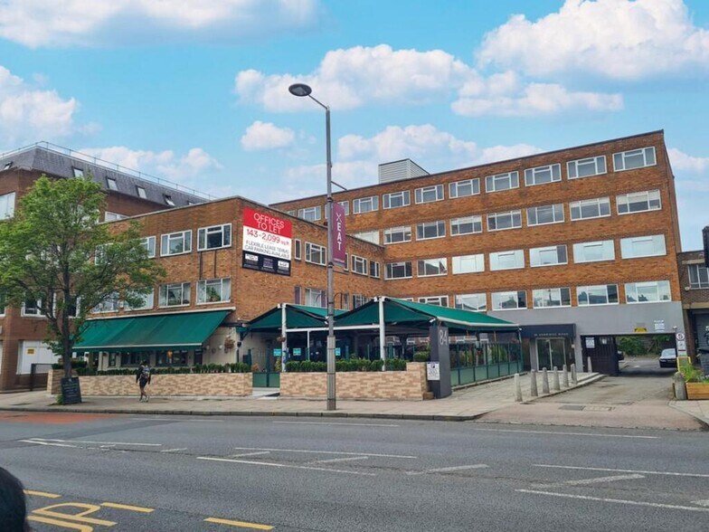 84 Uxbridge Rd, London en alquiler - Foto del edificio - Imagen 2 de 8