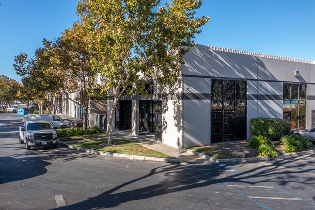 Más detalles de 200-230 Railroad Ave, Milpitas, CA - Nave en alquiler