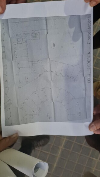 Local en Córdoba, Córdoba en alquiler - Foto del edificio - Imagen 2 de 2