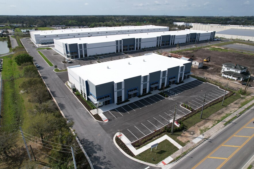 3205 St. Johns Pky, Sanford, FL en alquiler - Foto del edificio - Imagen 2 de 6