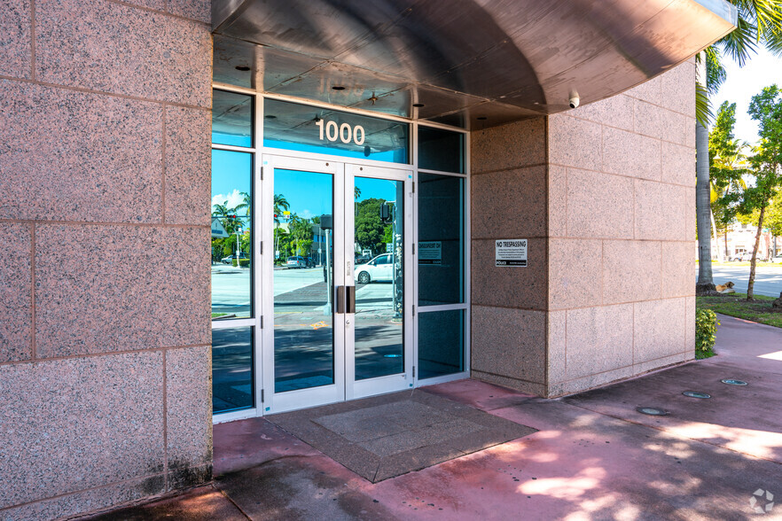 1000 5th St, Miami Beach, FL en alquiler - Foto del edificio - Imagen 3 de 14