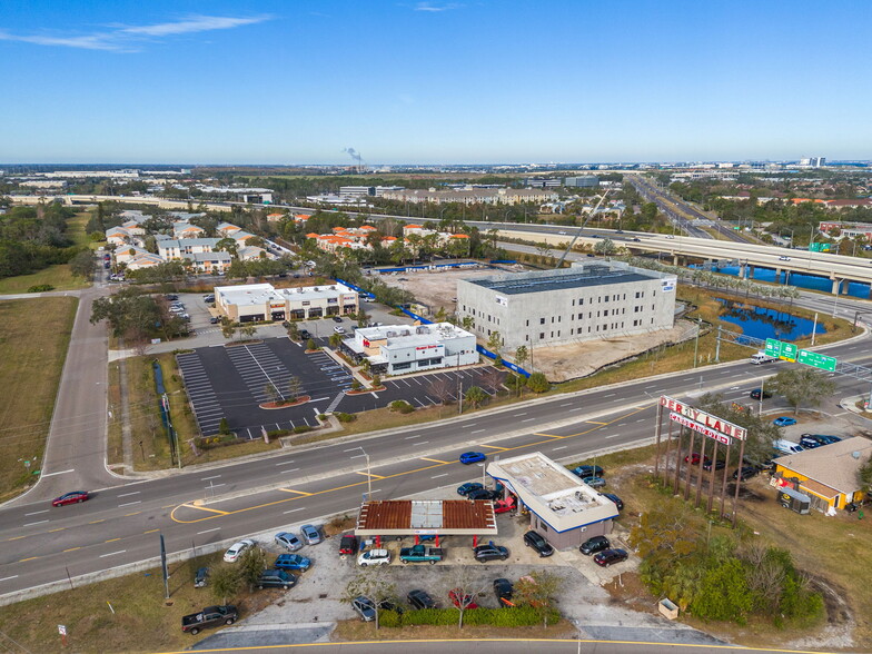 9901 4th St N, Saint Petersburg, FL en venta - Foto del edificio - Imagen 1 de 21