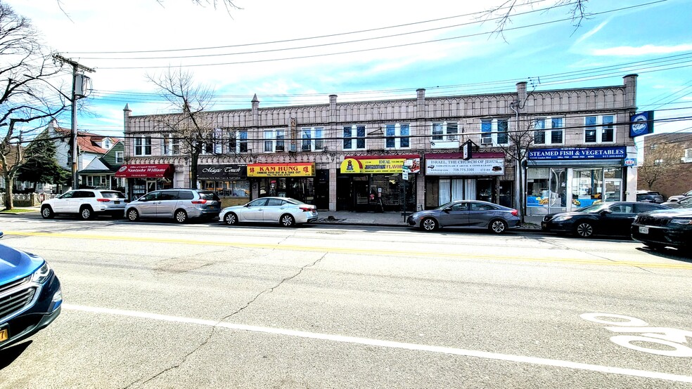 172-12 Linden Blvd, Saint Albans, NY en venta - Foto del edificio - Imagen 2 de 12