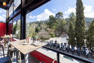 Más detalles de Paseo de la Sabica, 28, Granada - Local en venta