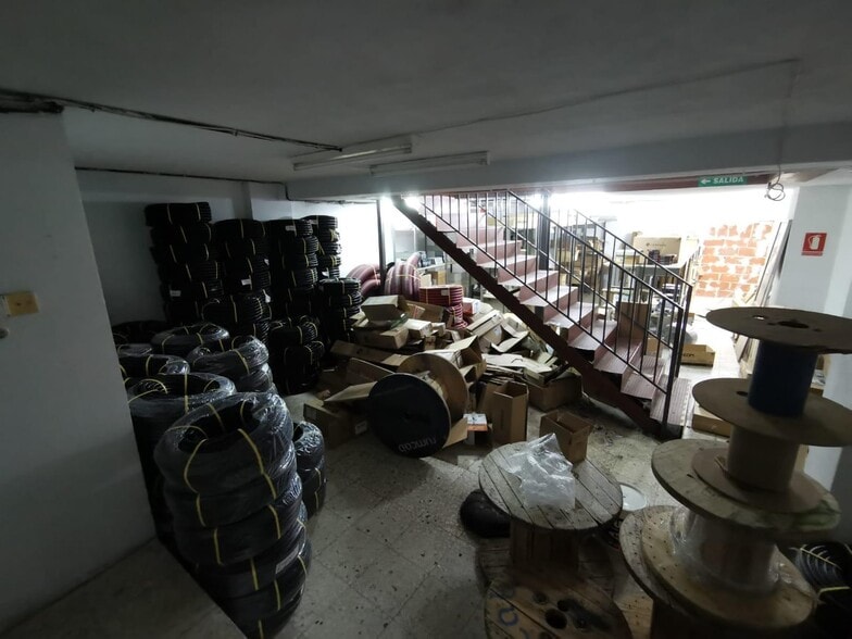 Local en Cáceres en venta - Foto del edificio - Imagen 2 de 8