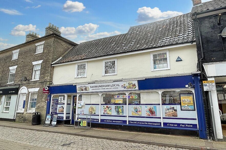 6-8 Market Pl, Saxmundham en venta - Foto del edificio - Imagen 3 de 4