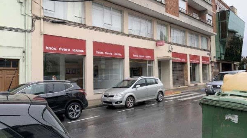 Local en León, León en venta - Foto del edificio - Imagen 2 de 5
