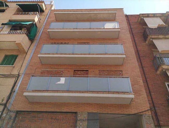 Más detalles de Carrer de la Lleialtat, 27, Esplugues de Llobregat - Terreno en venta