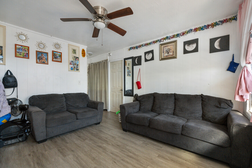 94-109 Pupukahi St, Waipahu, HI en venta - Foto del interior - Imagen 3 de 17