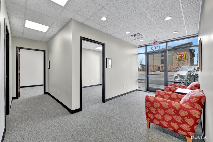 1109 Ritter St, North Aurora, IL en alquiler - Lobby - Imagen 2 de 11