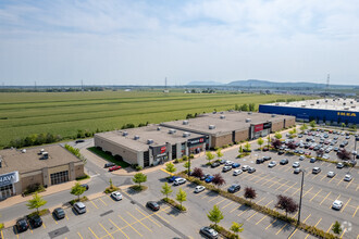 582 Ch de Touraine, Boucherville, QC - VISTA AÉREA  vista de mapa - Image1