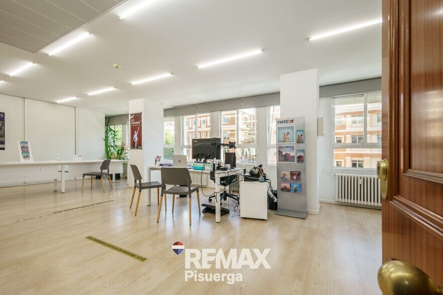 Oficina en Valladolid en venta - Foto del edificio - Imagen 3 de 107