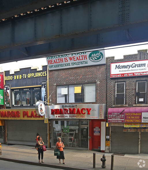 227 Brighton Beach Ave, Brooklyn, NY en alquiler - Foto del edificio - Imagen 2 de 6