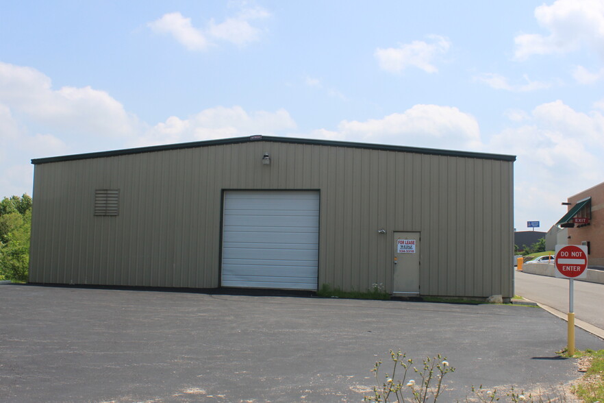 107 Industrial Park Dr, Hollister, MO en alquiler - Foto del edificio - Imagen 1 de 4