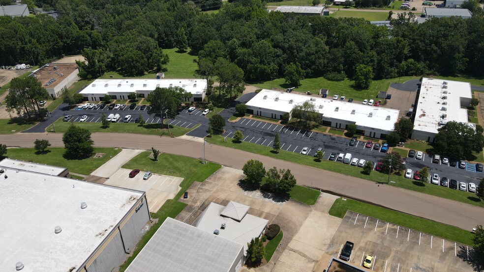 100 - 104 Business Park Dr, Ridgeland, MS en alquiler - Foto del edificio - Imagen 2 de 32