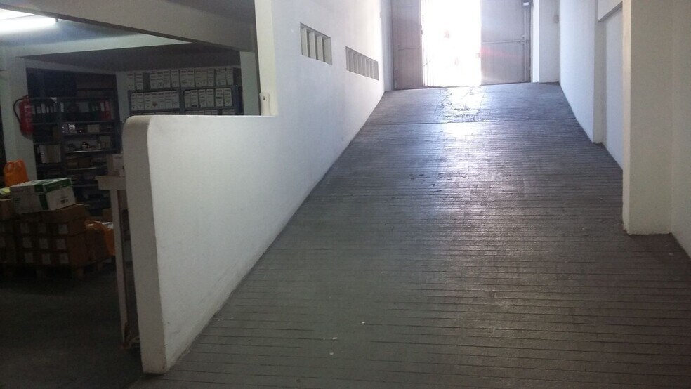 Local en Vigo en venta - Foto del interior - Imagen 3 de 12