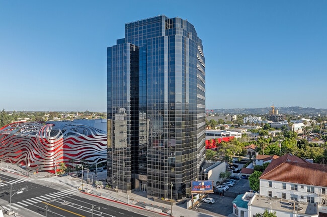 Más detalles de 6100 Wilshire Blvd, Los Angeles, CA - Varios usos en alquiler