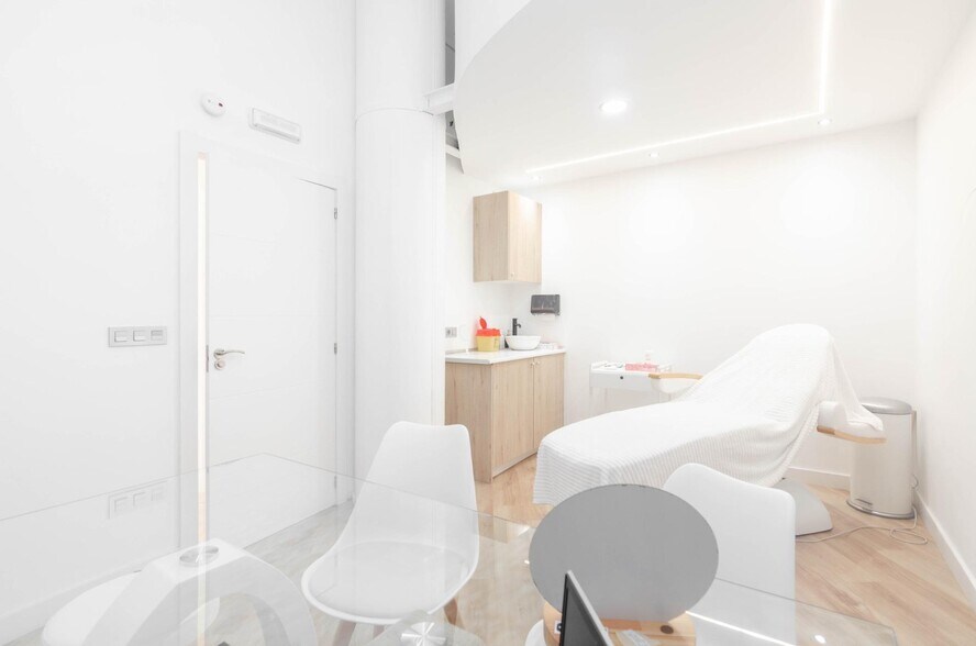 Local en Oviedo, Asturias en alquiler - Foto del interior - Imagen 1 de 30