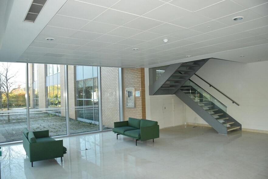 Vanwall Rd, Maidenhead en venta - Foto del interior - Imagen 2 de 3