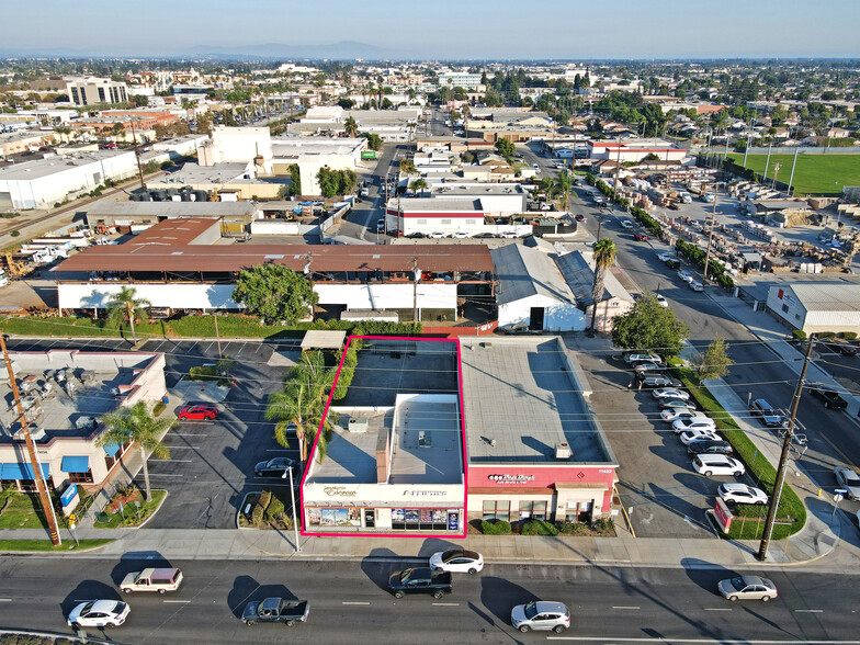 11430 Paramount Blvd, Downey, CA en venta - Foto del edificio - Imagen 2 de 8