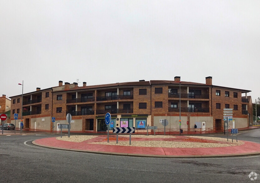 Local en La Lastrilla, Segovia en alquiler - Foto del edificio - Imagen 2 de 2