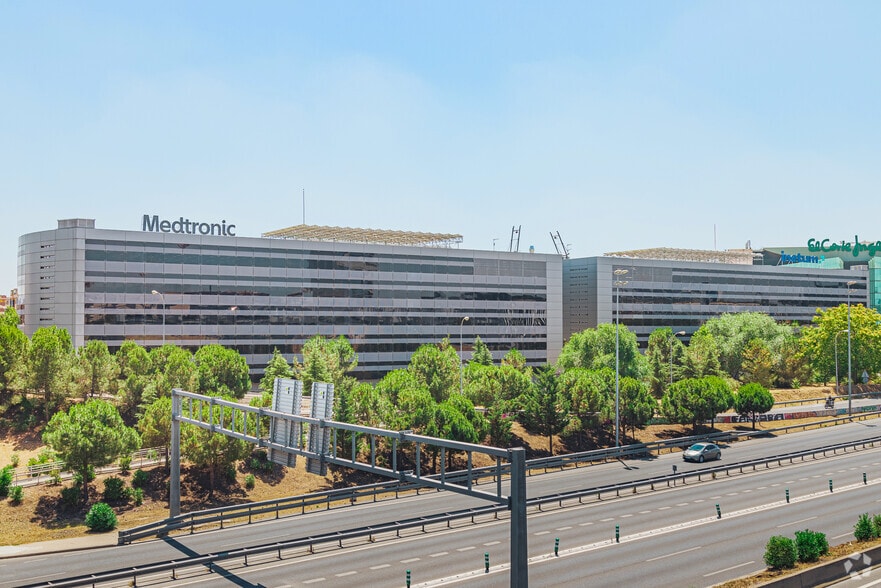 Calle María de Portugal, 9-11, Madrid, Madrid en alquiler - Foto del edificio - Imagen 1 de 5