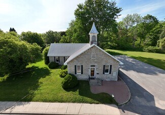 Más detalles de 911 Purdy Mills Rd, Kingston, ON - Oficina en venta