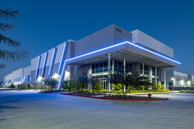 Más detalles de 16451 W. Glendale Avenue, Litchfield Park, AZ - Nave en alquiler