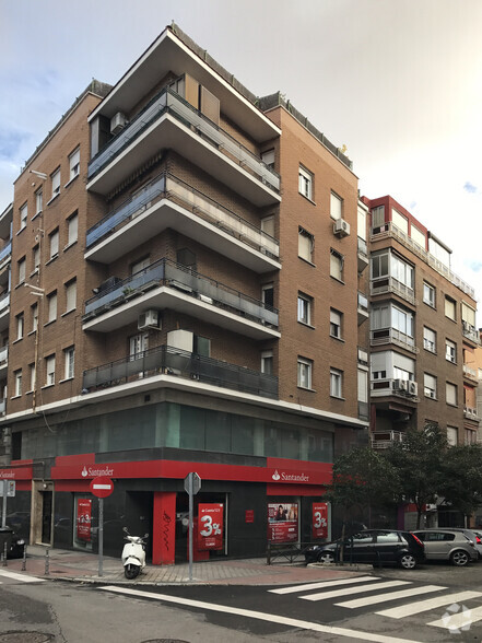 Calle Eugenio Salazar, 42, Madrid, Madrid en venta - Foto del edificio - Imagen 2 de 2