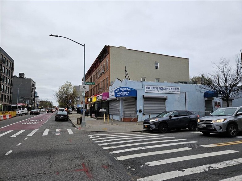 1025 Rogers Ave, Brooklyn, NY en alquiler - Foto del edificio - Imagen 2 de 4