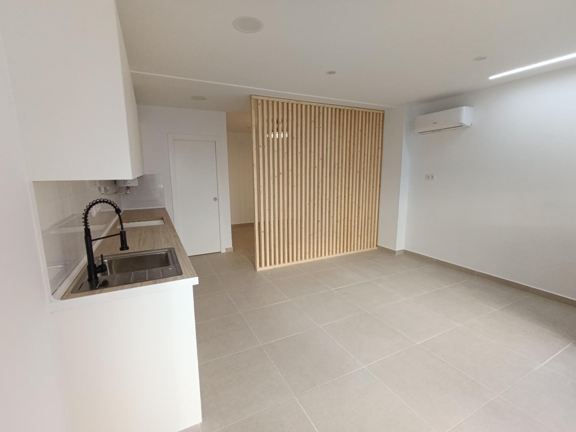 Local en Elche, Alicante en venta Foto del interior- Imagen 1 de 13